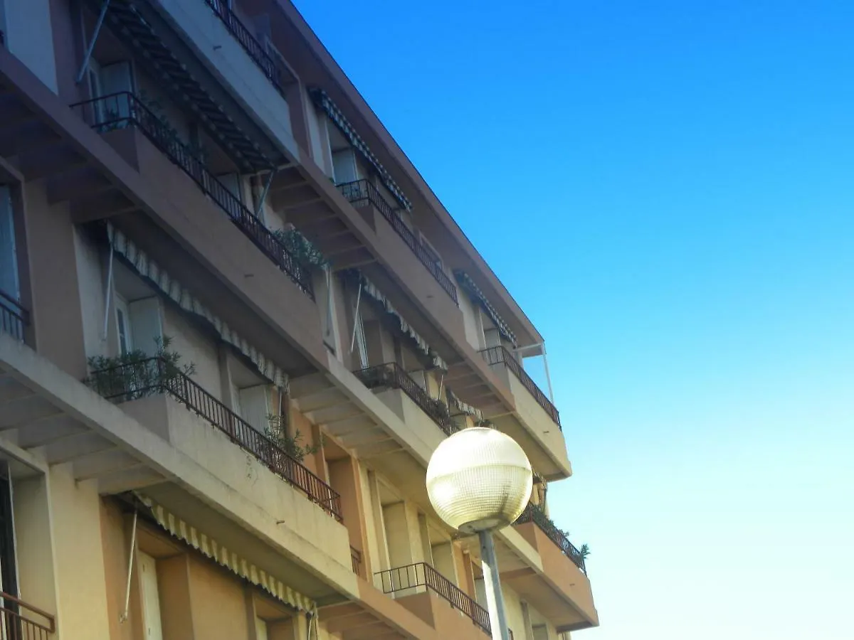 Ogooue Appartement Entier Lumineux 94M2 Maxi 6 Couchage 3 Chambres Carpentras 0*,  Γαλλία